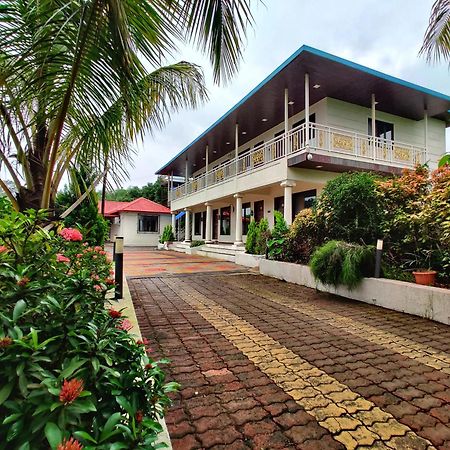 The Village Resorts คาร์จัต ภายนอก รูปภาพ